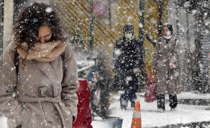 AKOM, İstanbul'da kar yağışına karşı önlem aldı