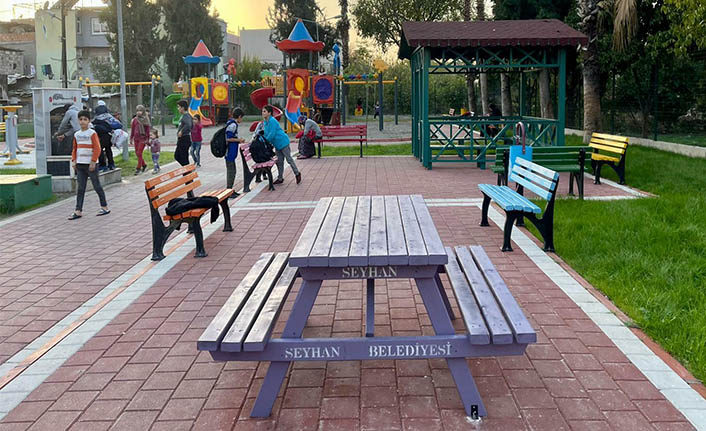 Seyhan'da 12 park hizmete açıldı