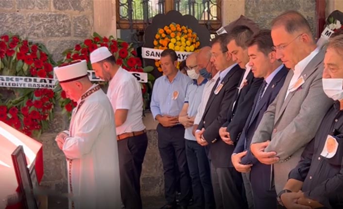 İmamoğlu, Murat Ongun'un babasının cenazesine katıldı