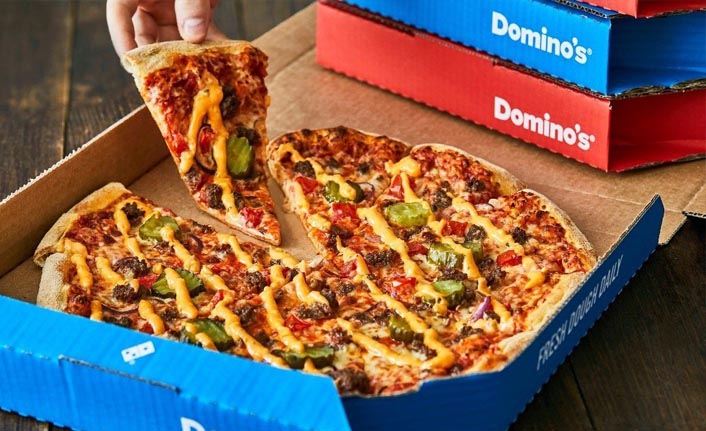 Domino's Pizza tüm şubelerini kapatıyor