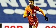Elinde havai fişek patlayan Galatasaraylı futbolcu Elabdellaoui hastaneye kaldırıldı