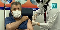 Sağlık Bakanı Fahrettin Koca ilk aşıyı oldu