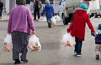 Çankaya'da dar gelirli 6 bin aileye 24 ton limon dağıtıldı