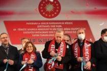 Erdoğan için öğrencilere 'eşofman' vaadi