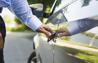 Otomobil satışı yüzde 17,3 daraldı