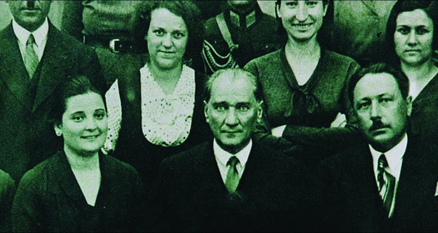 Atatürk ve Gençlik Fotoğrafları sergisi