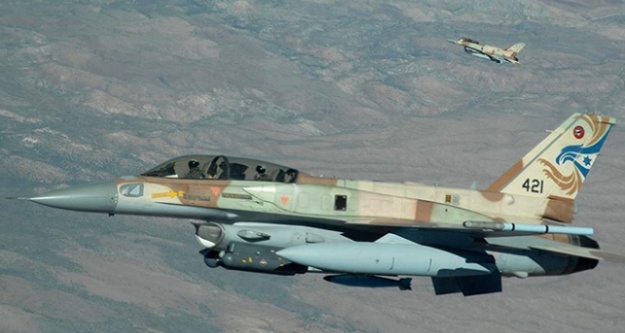 İsrail Suriye'ye saldırdı