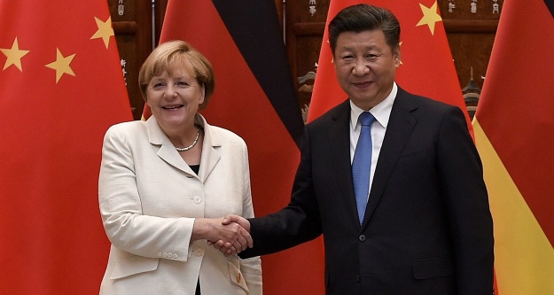 Merkel'den Çin ziyareti ile ilgili açıklama