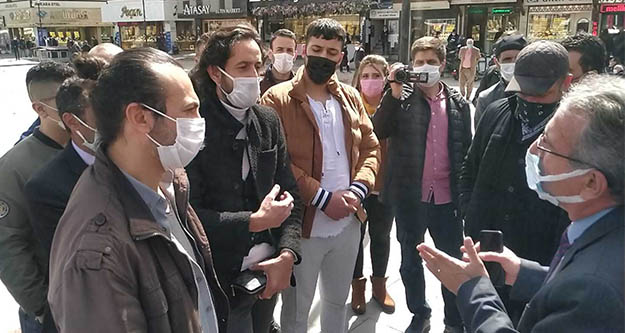 Konya'da esnaf valilik önünde eylem yaptı: Devlet bizi yalnız bıraktı