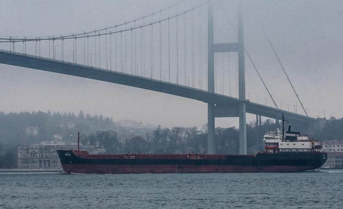 İstanbul boğazı trafiğe kapatıldı