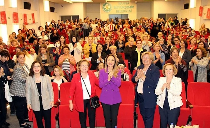 Üye olduklarından habersiz 200 kadın AKP'den istifa etti!