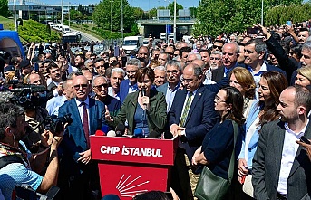 CHP Heyeti Atatürk Hava limanı'nda