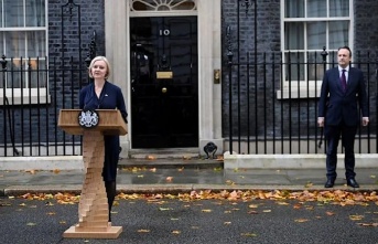 İngiltere'de hükumet krizi: Başbakan Liz Truss istifa etti